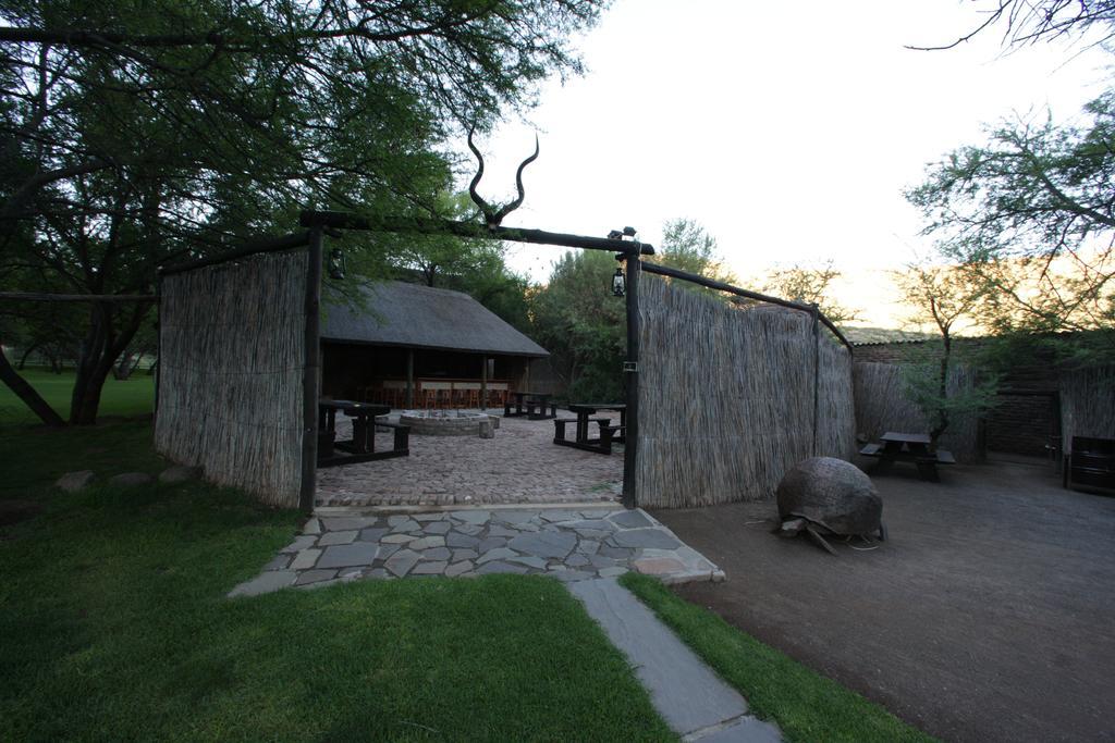 Вилла Ko Ka Tsara Bush Camp Бофорт-Уэст Экстерьер фото