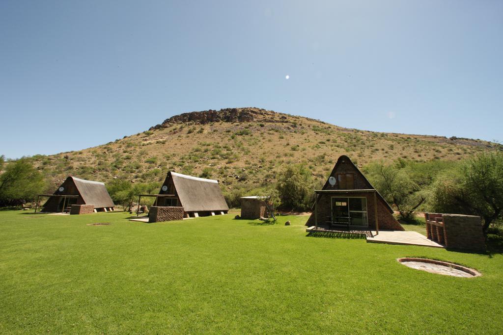 Вилла Ko Ka Tsara Bush Camp Бофорт-Уэст Экстерьер фото